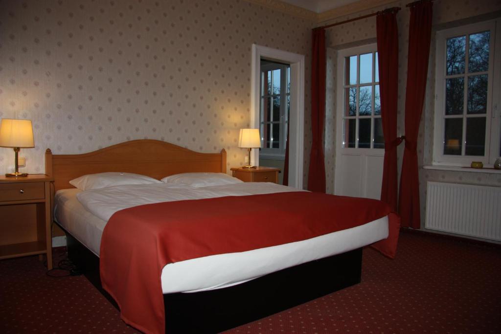 Altes Gutshaus-Federow Hotel Стая снимка
